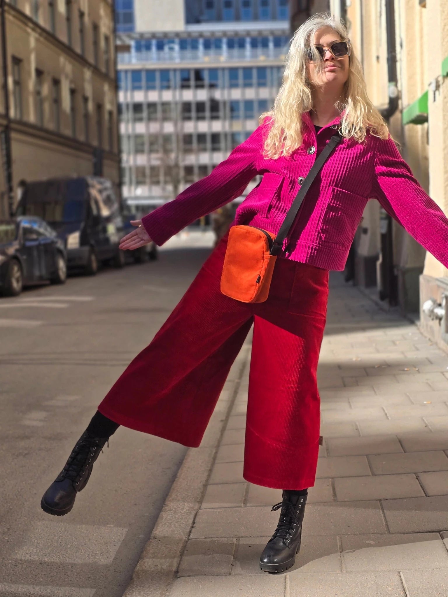 Culottebyxor manchester röd | Rino Byxor i S från Rino Design Sthlm
