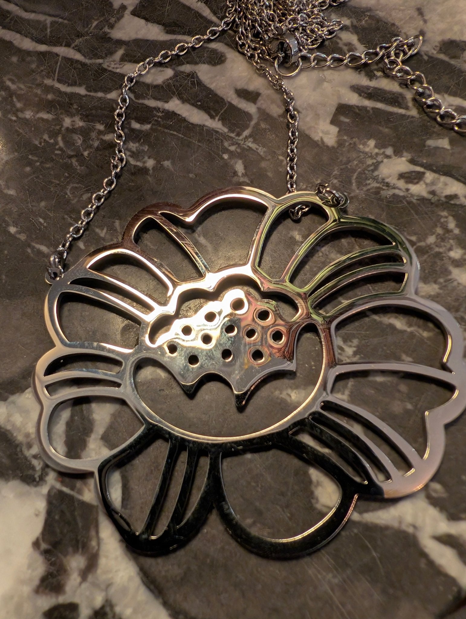 Halsband Rosenvik silver | Rino Halsband i One size från Rino Design Sthlm