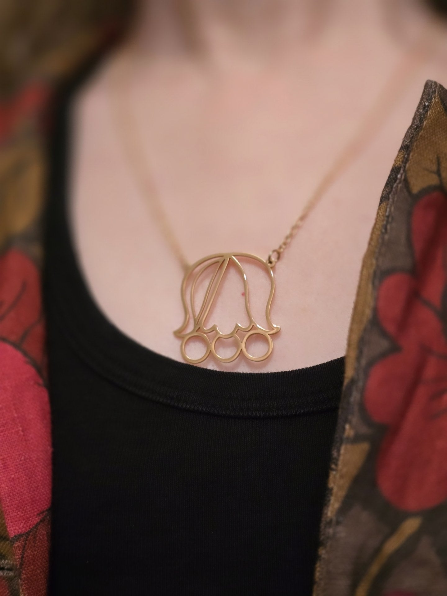 Halsband Tulpan guld mindre | Rino Halsband i One size från Rino Design Sthlm