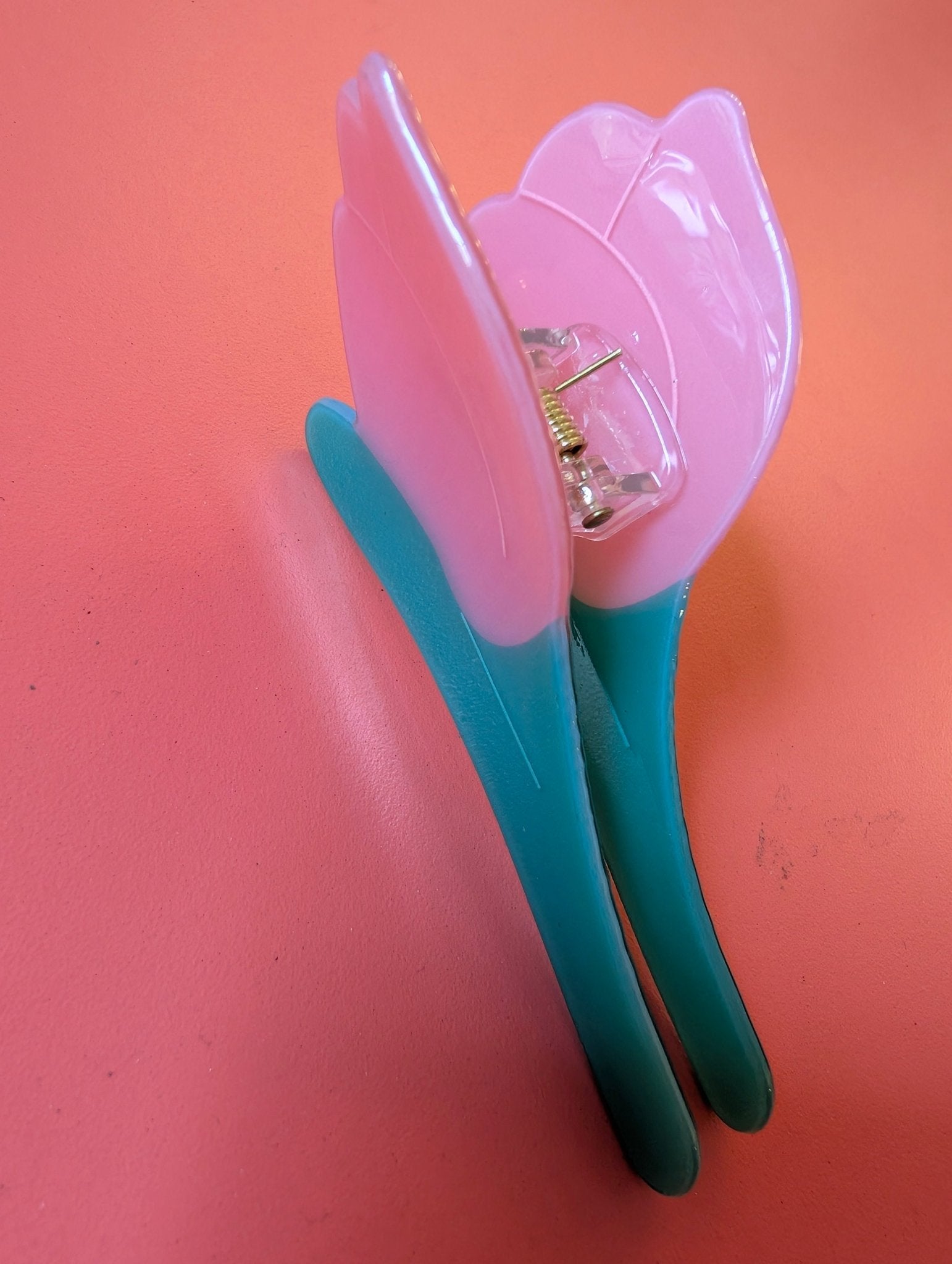 Hårklämma Tulpan Rosa | Rino Hårklämma i One size från Rino Design Sthlm