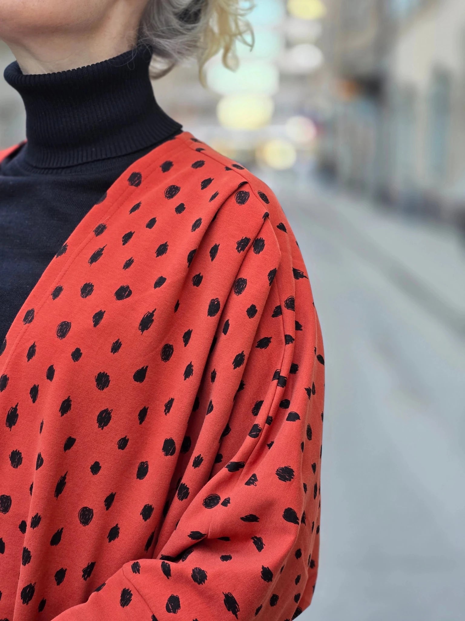 Kaftan / Kofta Rost med Prickar | Rino Kaftan i One size från Rino Design Sthlm