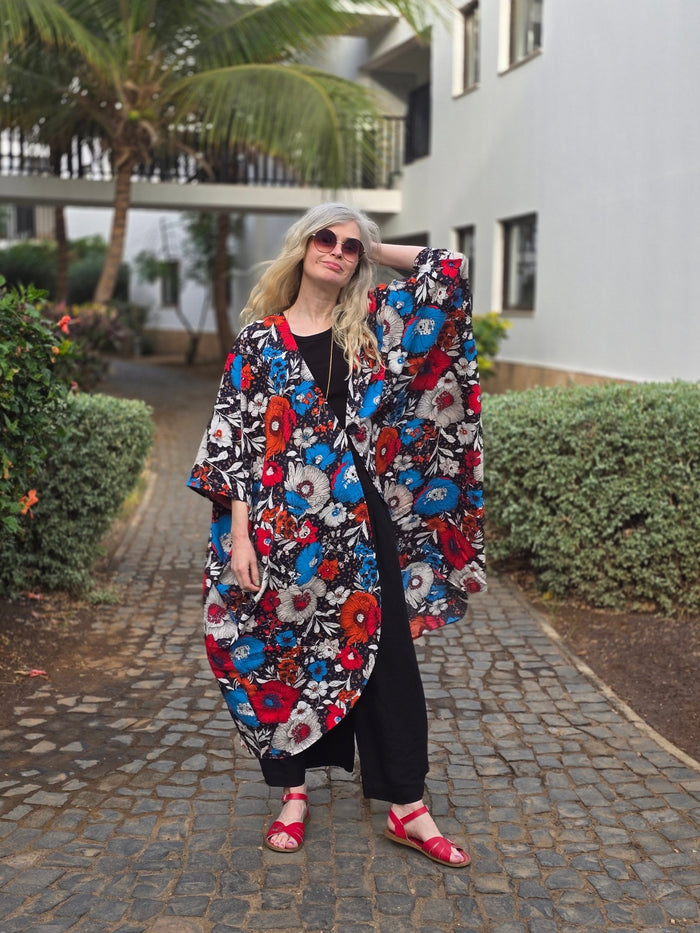 Kaftan Wonder Woman Blåröd | Rino Kaftanklänning i One size från Rino Design Sthlm