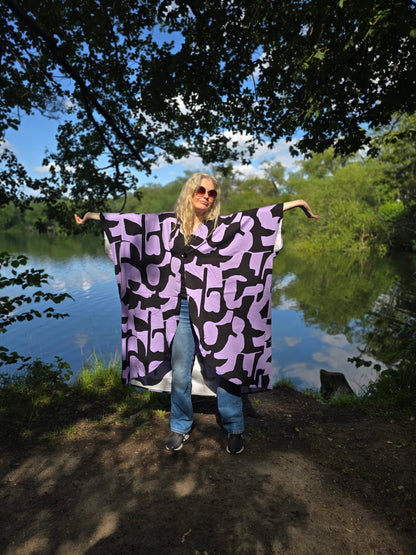Kaftan Wonder Woman Lila grafisk - Rino Design Sthlm
