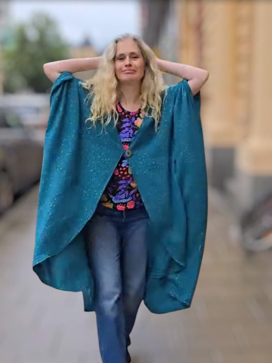 Kaftan Wonder Woman Petrol Guldprickar | Rino - Rino Design Sthlm
