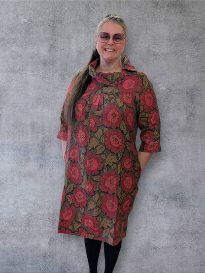 Klänning Prästkrage Rosenvik By Rino - Rino Design Sthlm