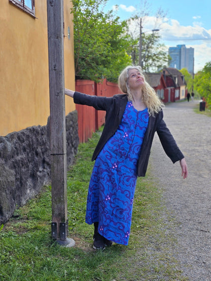 Lång Linneklänning i blått - Rino Design Sthlm