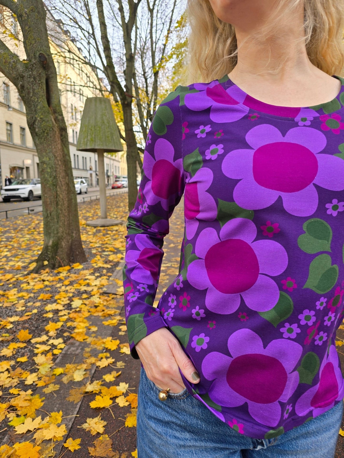 Långärmad tröja Lila Solblomma by Rino - Rino Design Sthlm