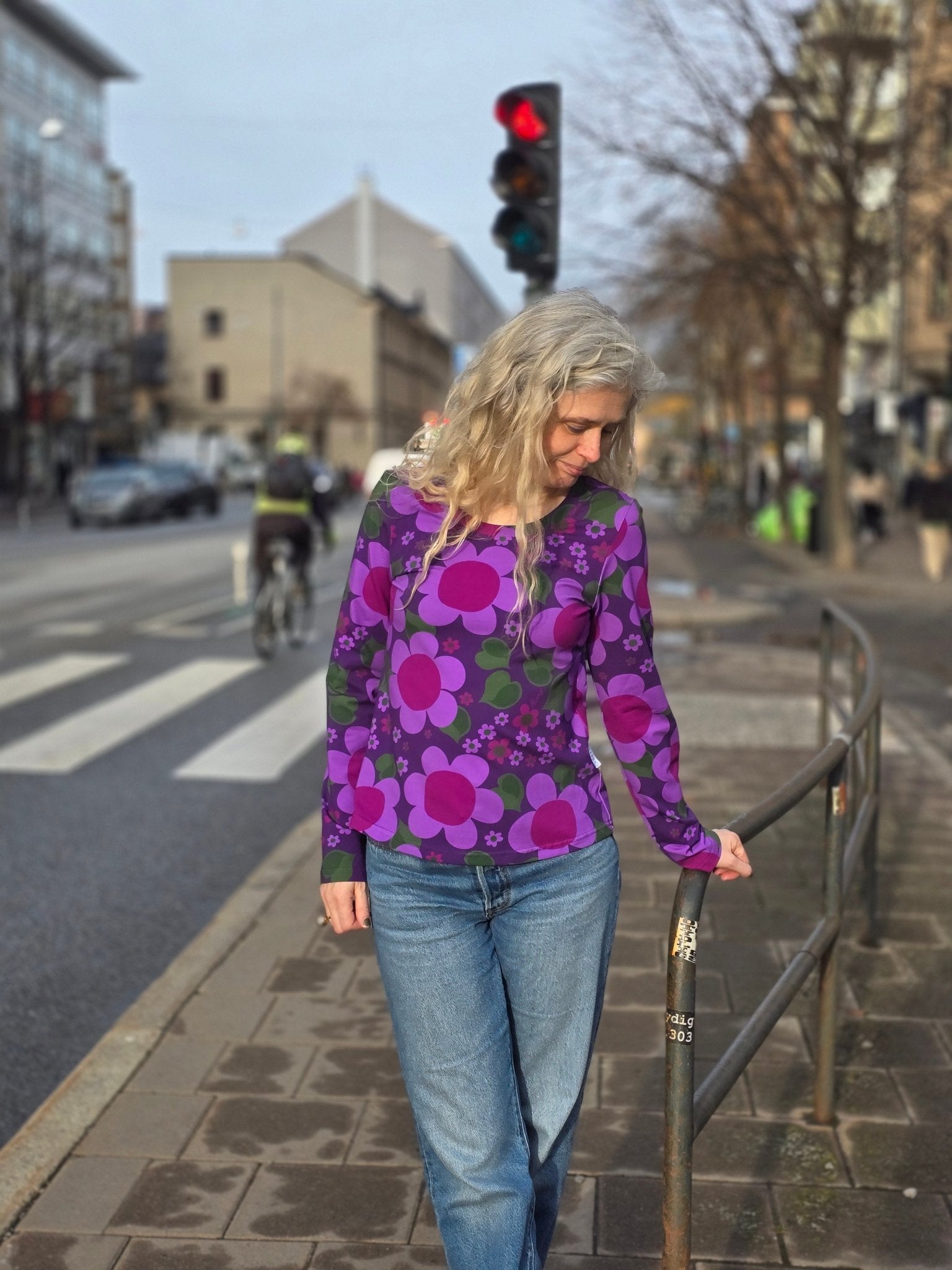 Långärmad tröja Lila Solblomma by Rino - Rino Design Sthlm