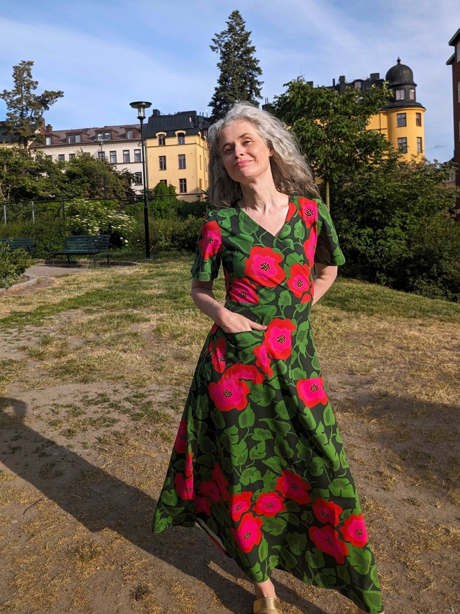 Långklänning Törnrosa | Rino Klänning i small från Rino Design Sthlm
