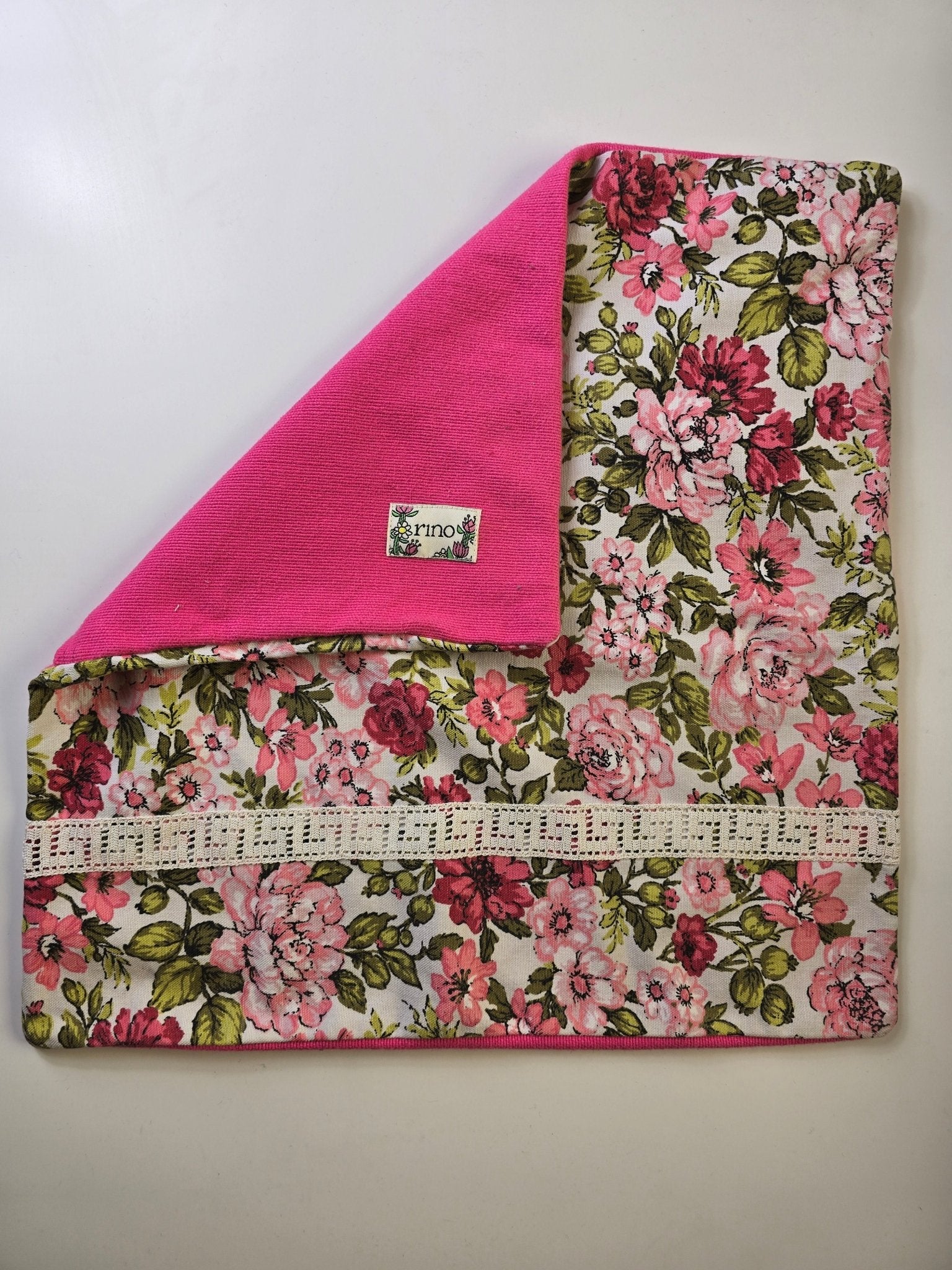 Last Chance / One time Kuddfodral Blommor / rosa | Rino Special Lajv i Ca 40*40cm från Rino Design Sthlm