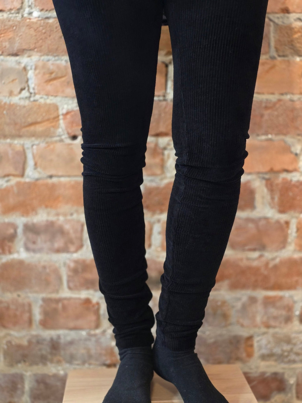 Leggings Manchestervelour Svart | Rino Leggings i S från Rino Design Sthlm