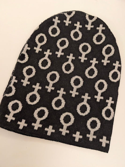 Mössa Ull Feminist Svart/vit - Rino Design Sthlm