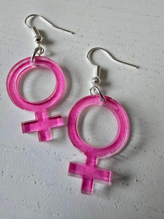 Örhängen feminist Rosa mini - Rino Design Sthlm