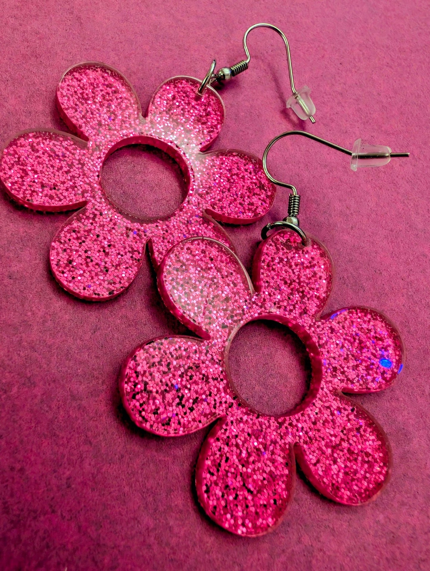 Örhängen Flower Power Cerise glitter by Rino - Rino Design Sthlm