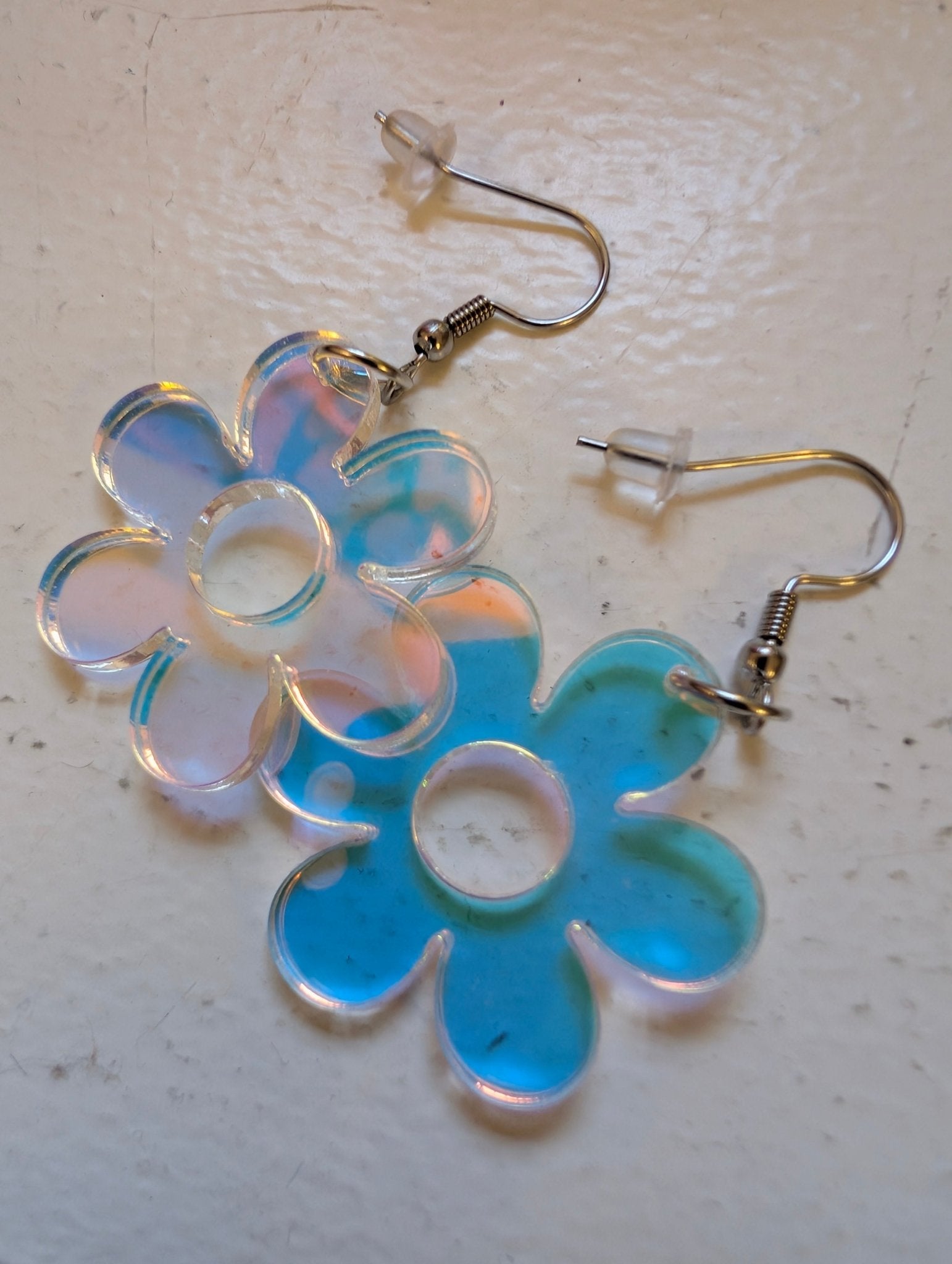 Örhängen Flower Power Iriserande by Rino - Rino Design Sthlm