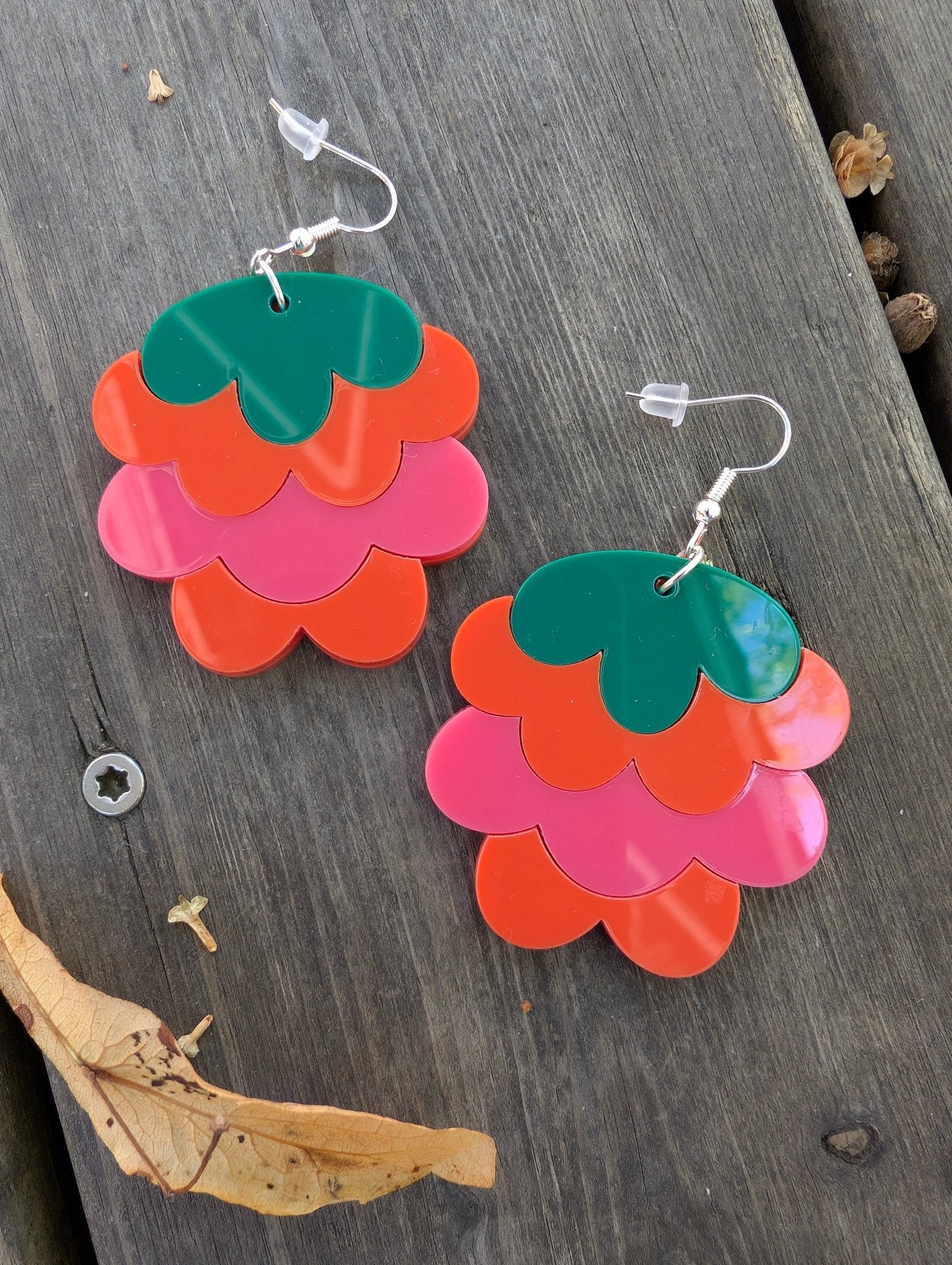 Örhängen Hallon | Rino Örhängen i One size från Rino Design Sthlm