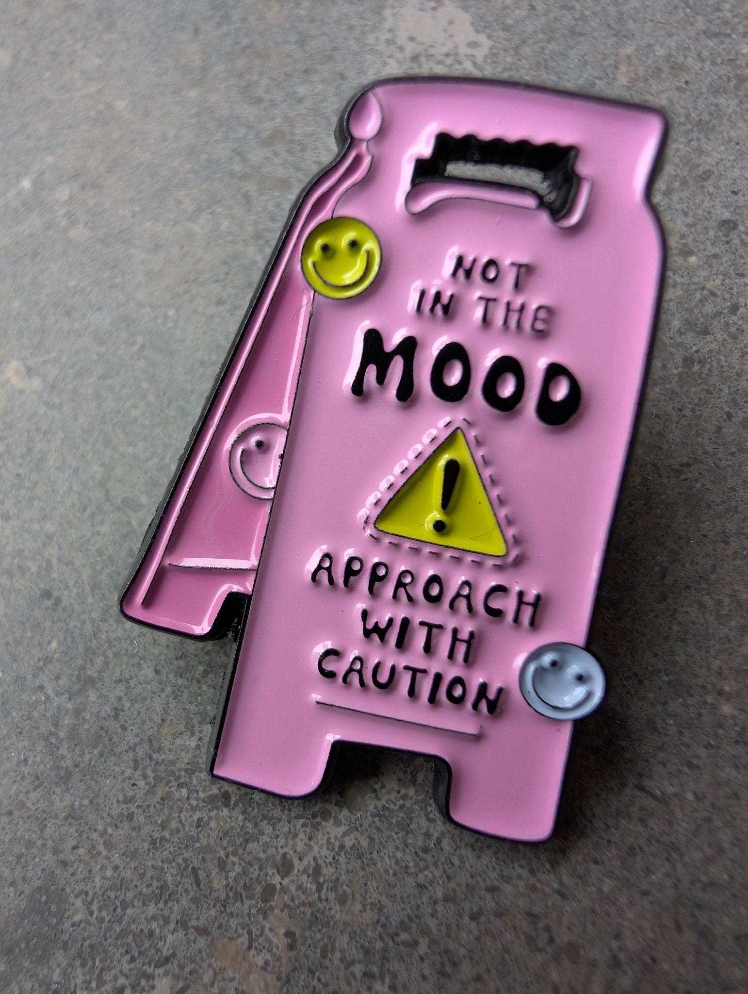Pin Not in the mood Pins i One size från Rino Design Sthlm