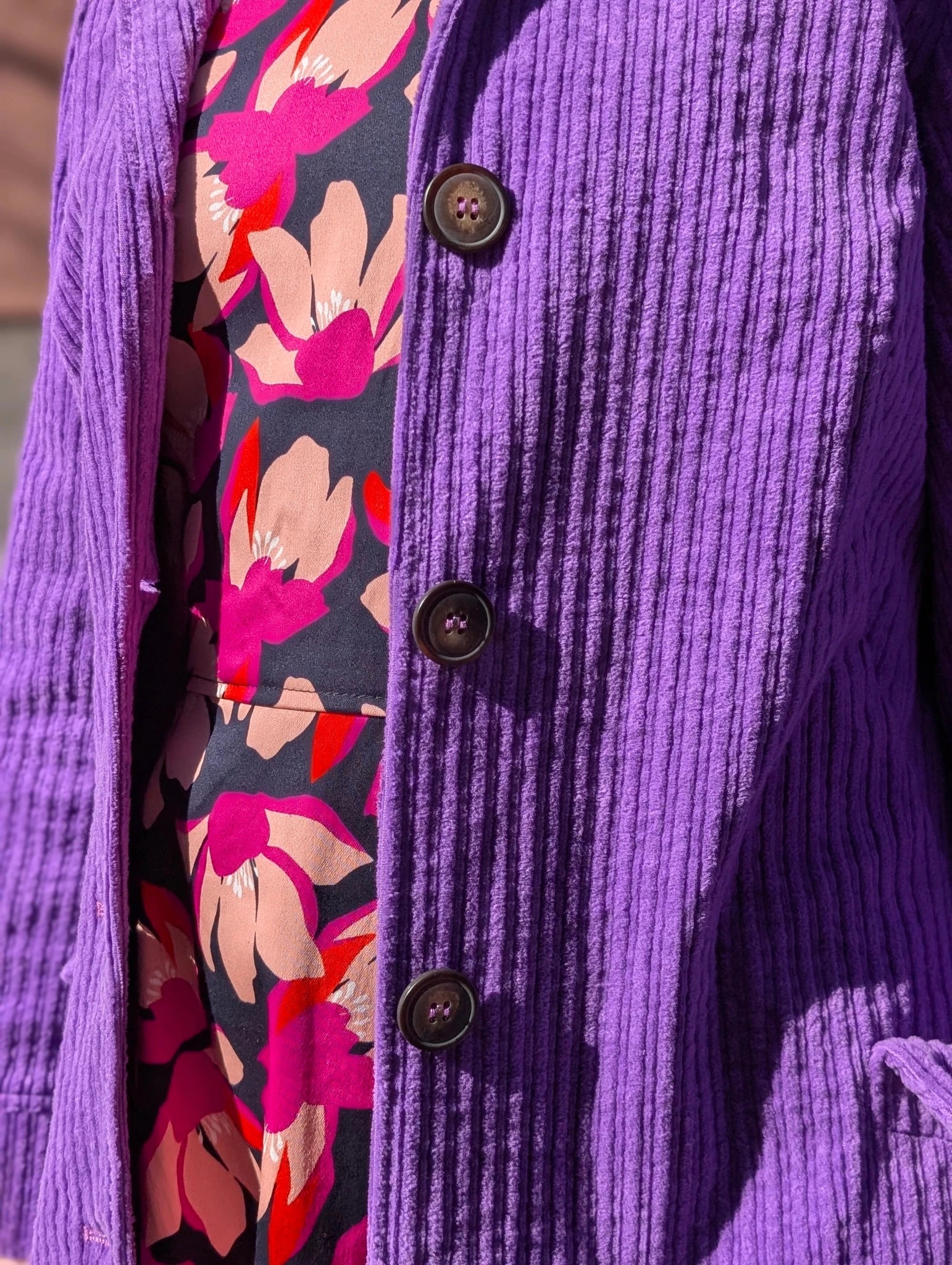 Pionklänning Blomster SvartCerise | Rino Klänning i S från Rino Design Sthlm