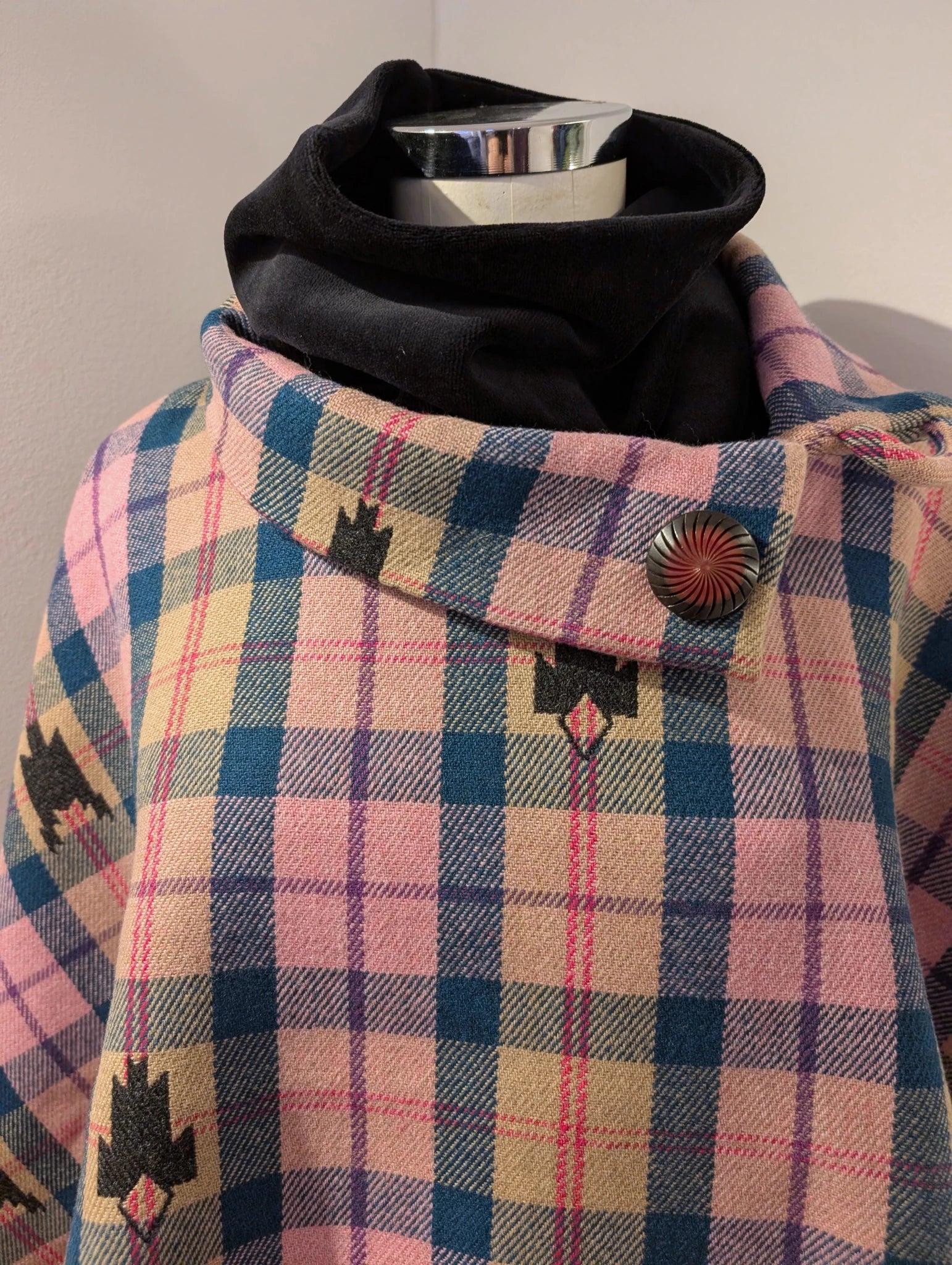 Poncho ull rosa - beige | Rino Poncho i One size från Rino Design Sthlm