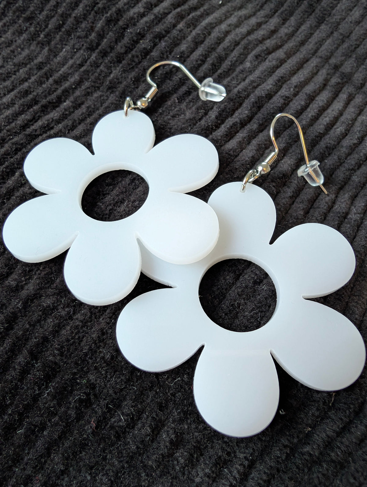 Örhängen Flower Power Vit | Rino