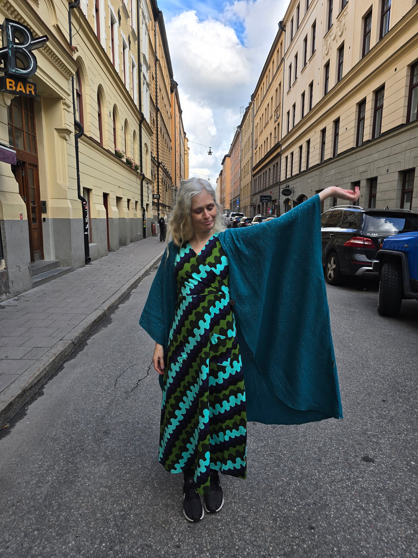 Kaftan Wonder Woman Petrol Guldprickar