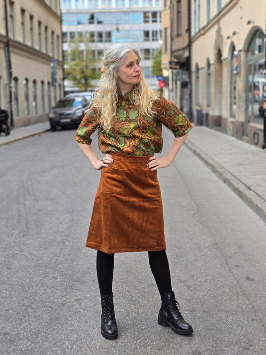Corduroy skirt cognac