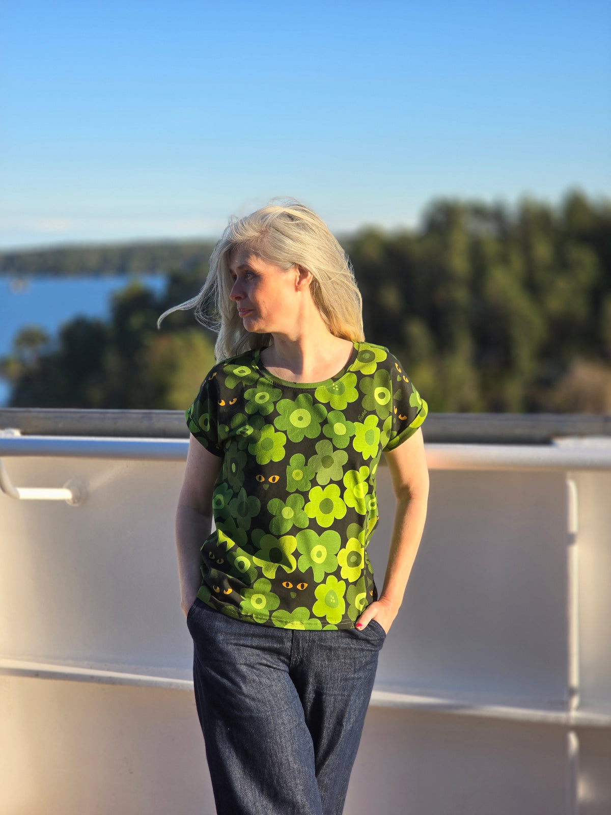 T-shirt Tittut Grön | Rino