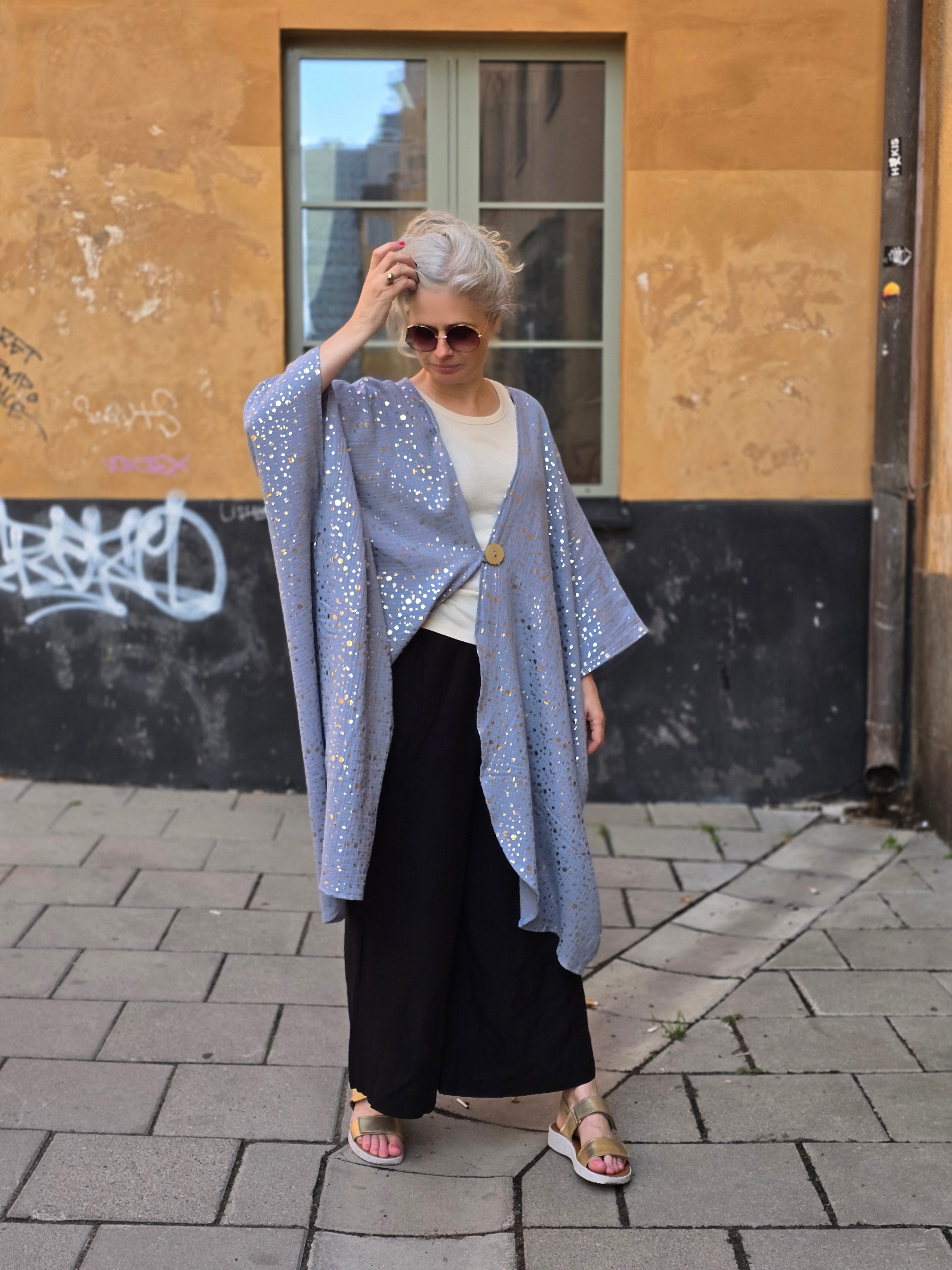 Kaftan Wonder Woman Ljusblå guldprickar | Rino