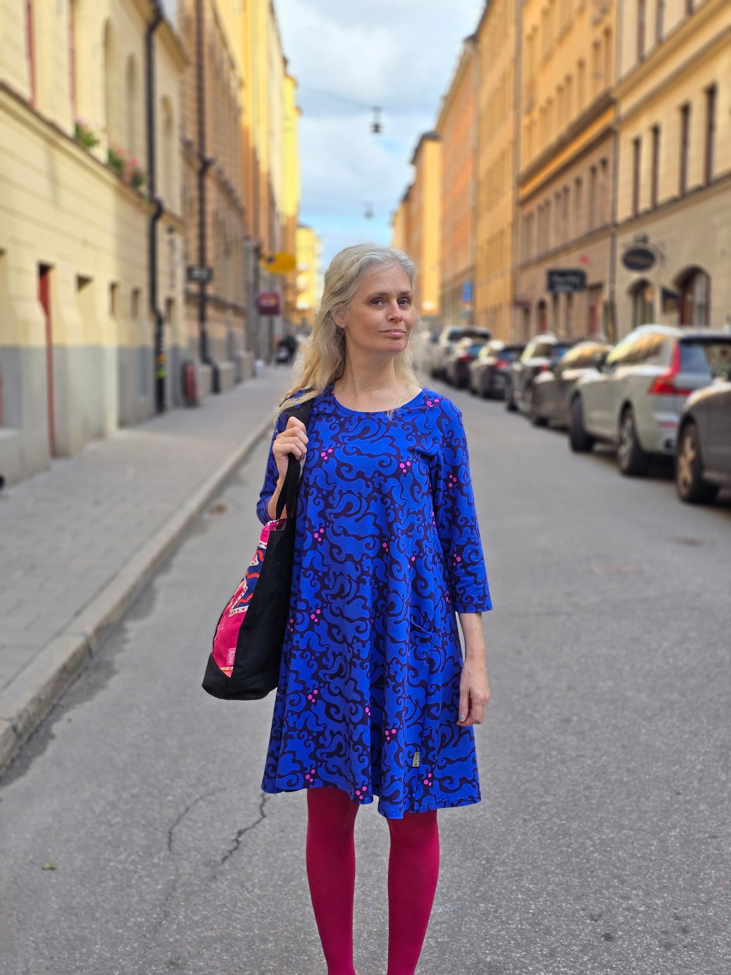 A-linjeklänning blå Virvel by Rino