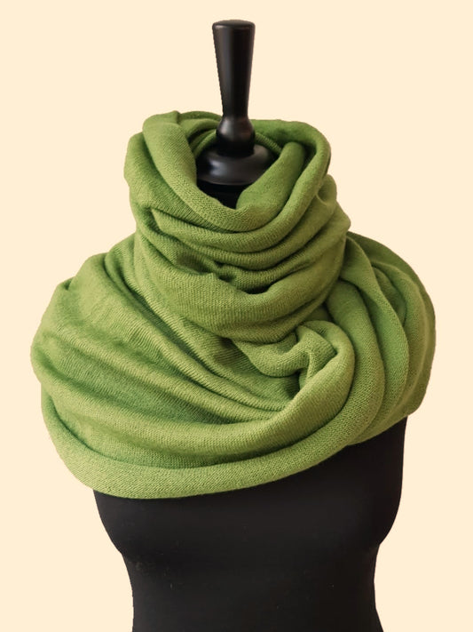 Tubsjal Ull Ärtgrön