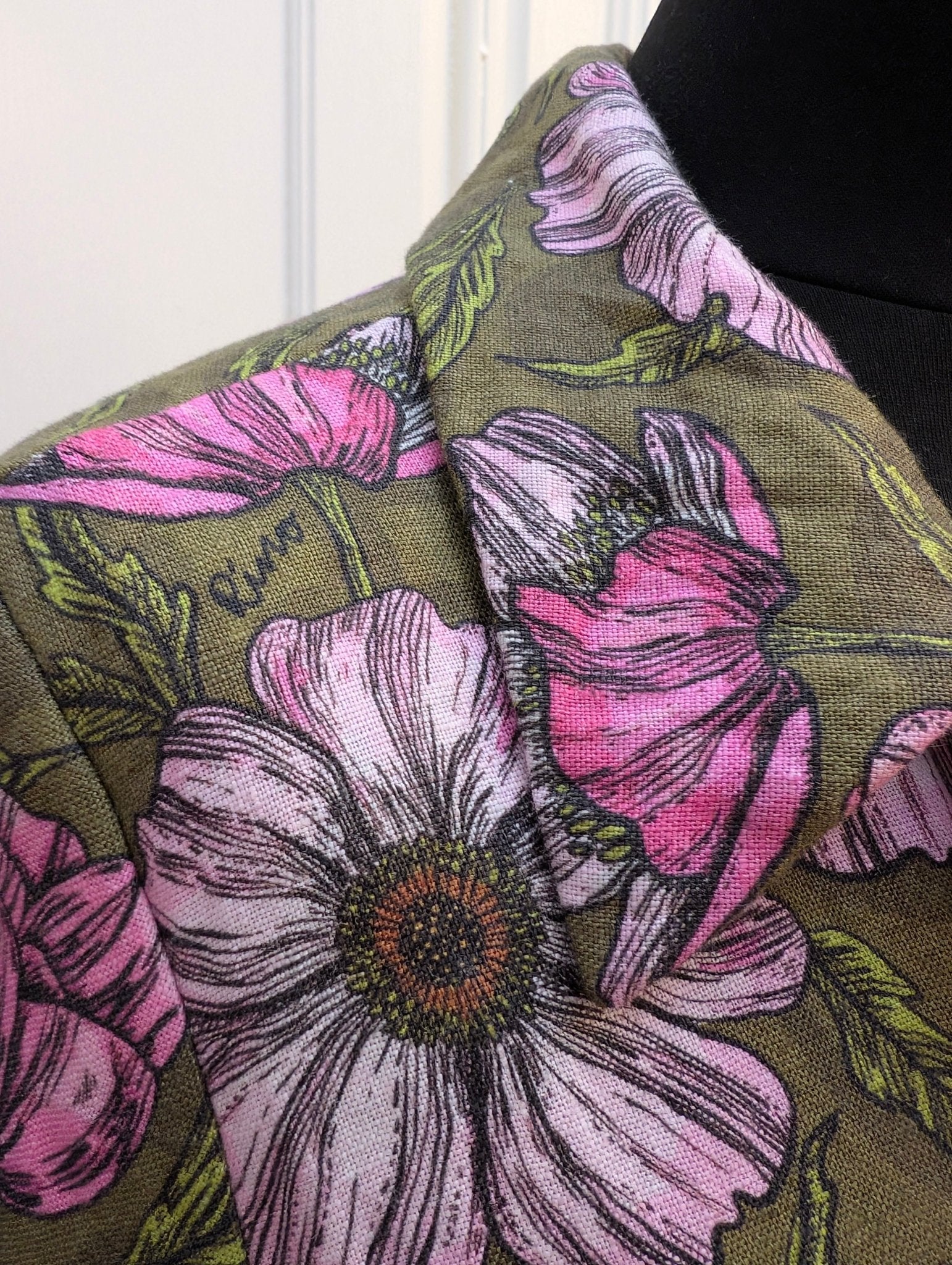 Rockklänning / Städrock Smilfink | Rino Klänning i S från Rino Design Sthlm