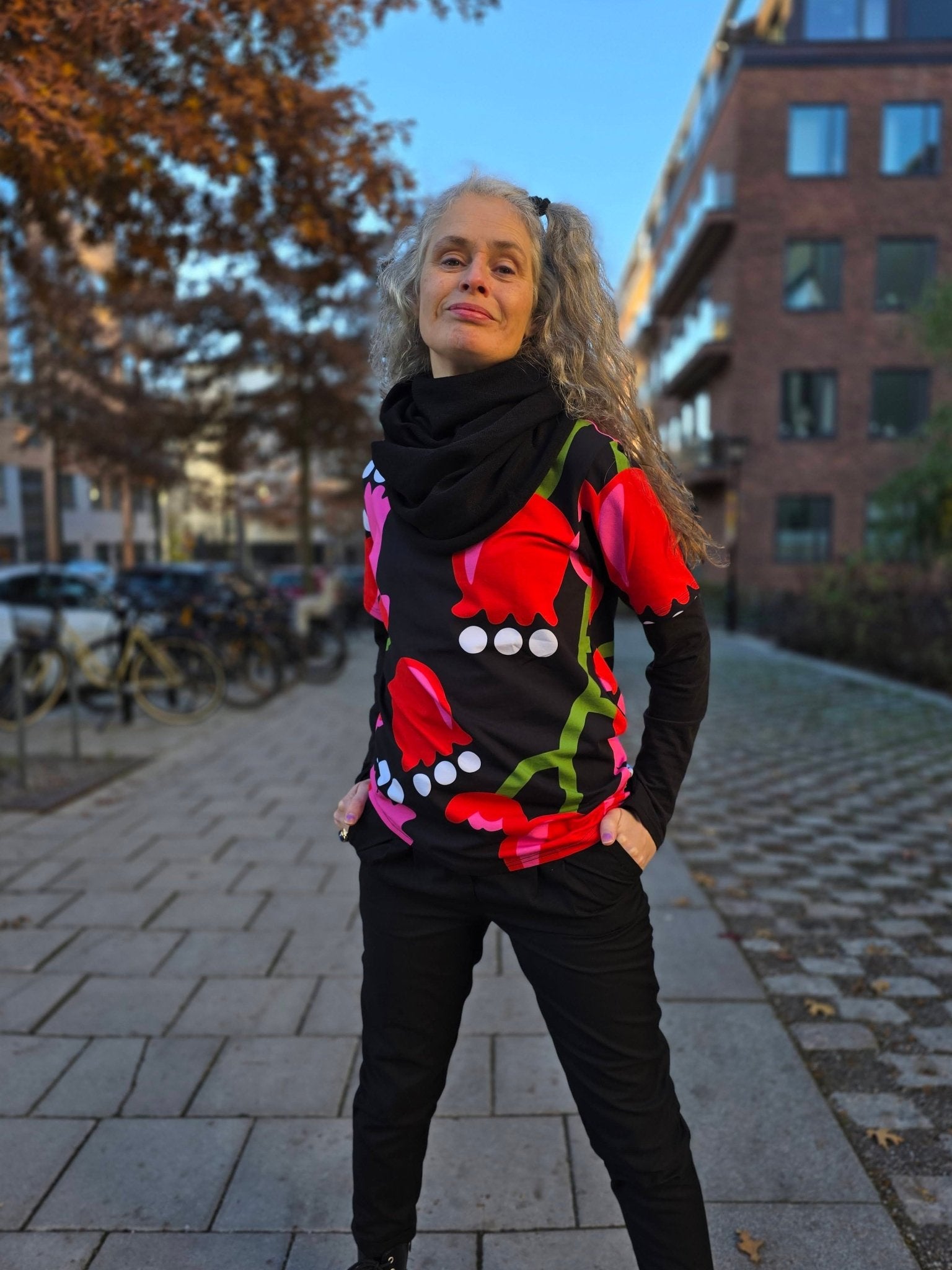 T-shirt casual Tulpan | Rino T-shirt casual i S från Rino Design Sthlm