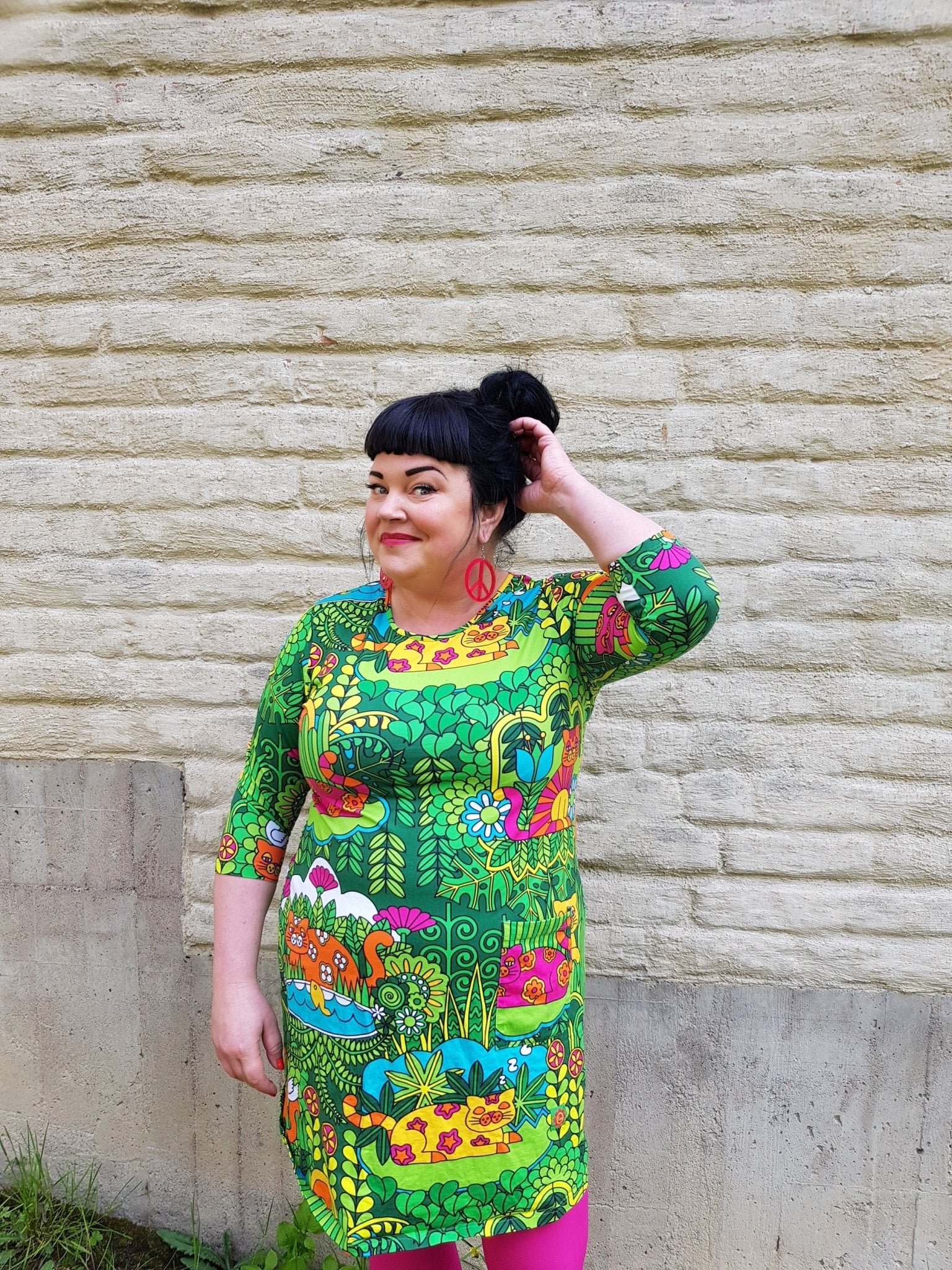 Trikåklänning Katt Grön | Rino Klänning i S från Rino Design Sthlm