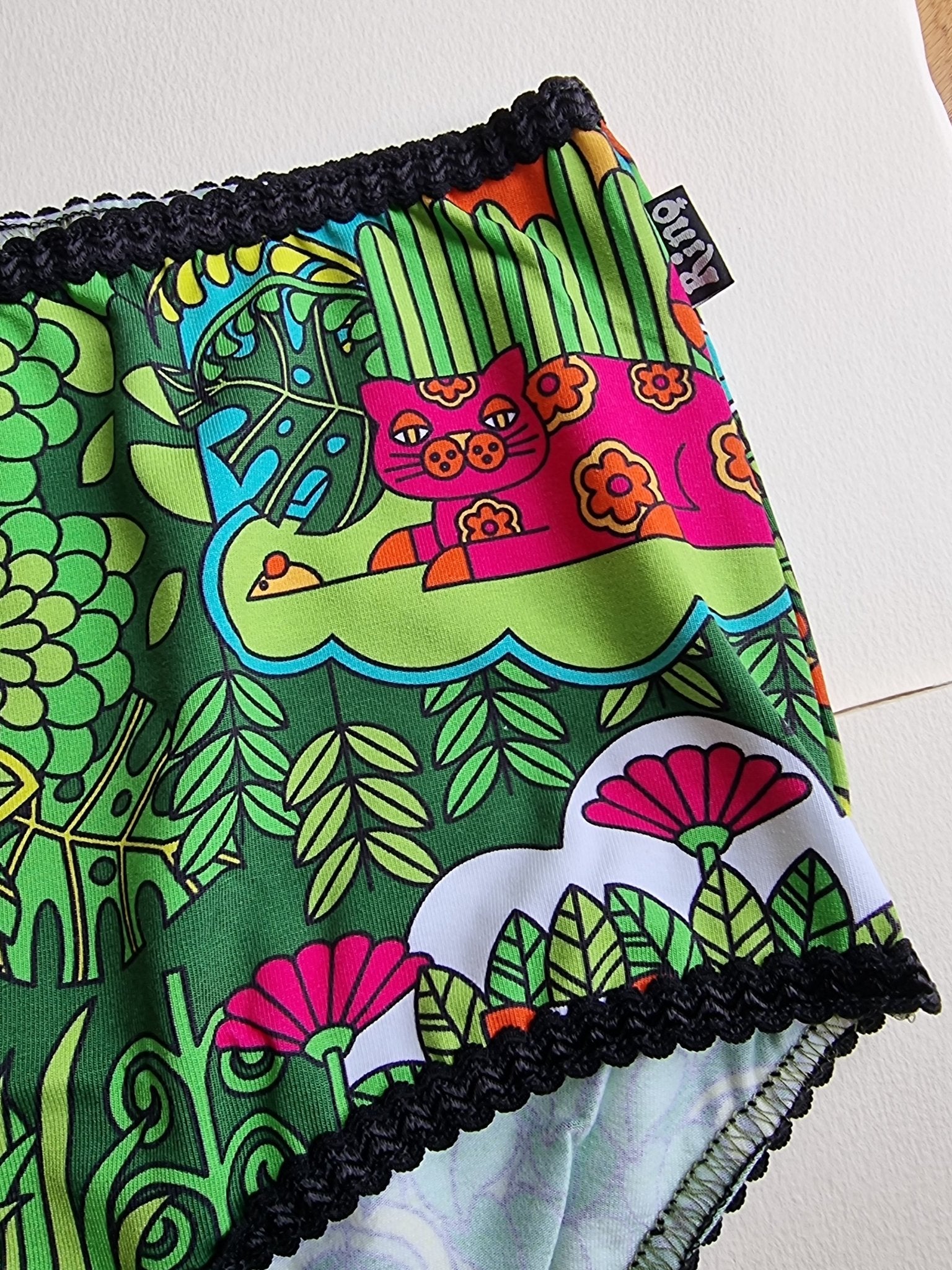 Trosor Katt Grön | Rino Trosor i S från Rino Design Sthlm