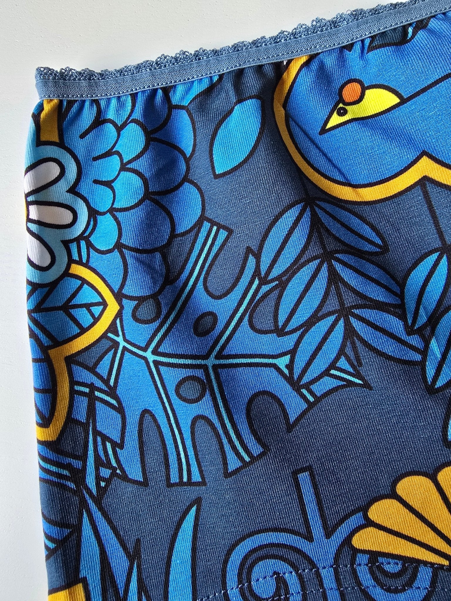 Trosor med ben Blå stor katt | Rino Trosor i S från Rino Design Sthlm