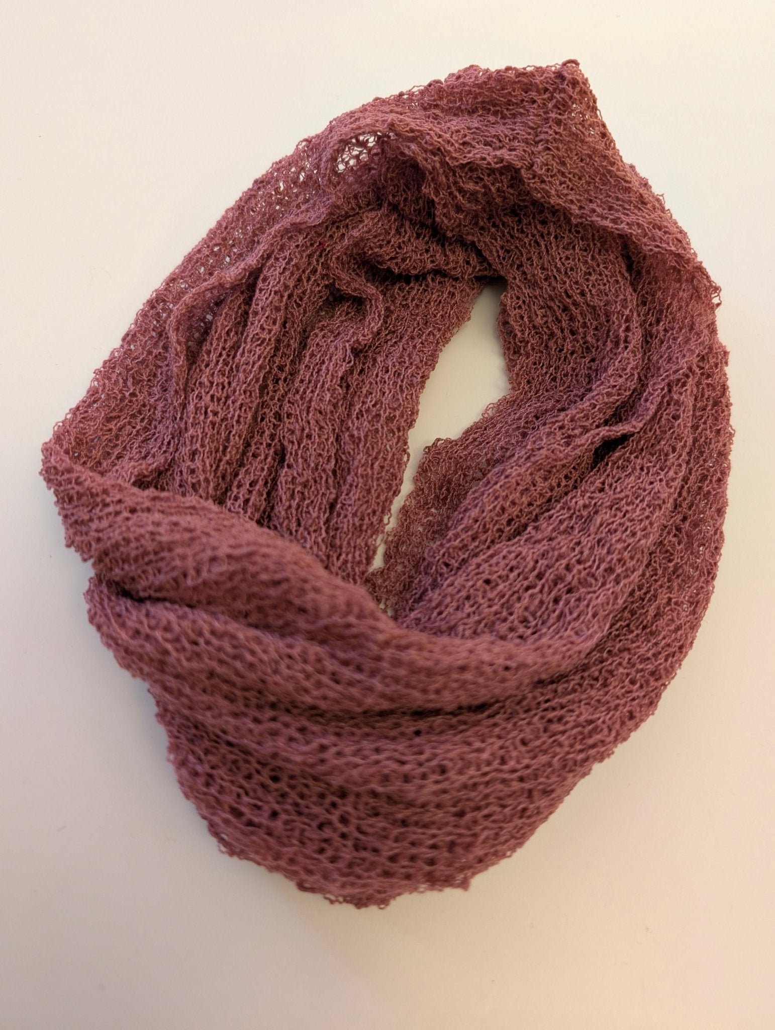 Tubsjal Finstickad Liten Ljung | Rino Sjal i One size från Rino Design Sthlm