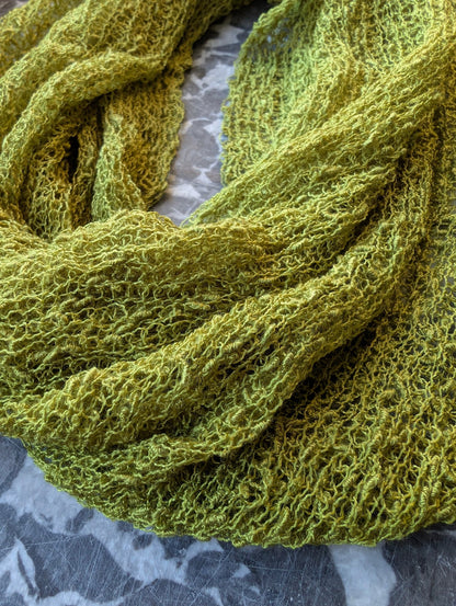 Tubsjal Finstickad Liten Olivgrön | Rino - Rino Design Sthlm