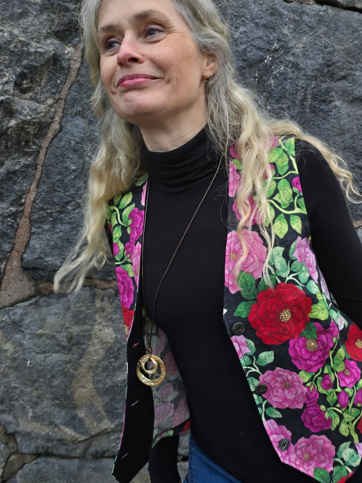 Väst Rosor Svart - Rino Design Sthlm