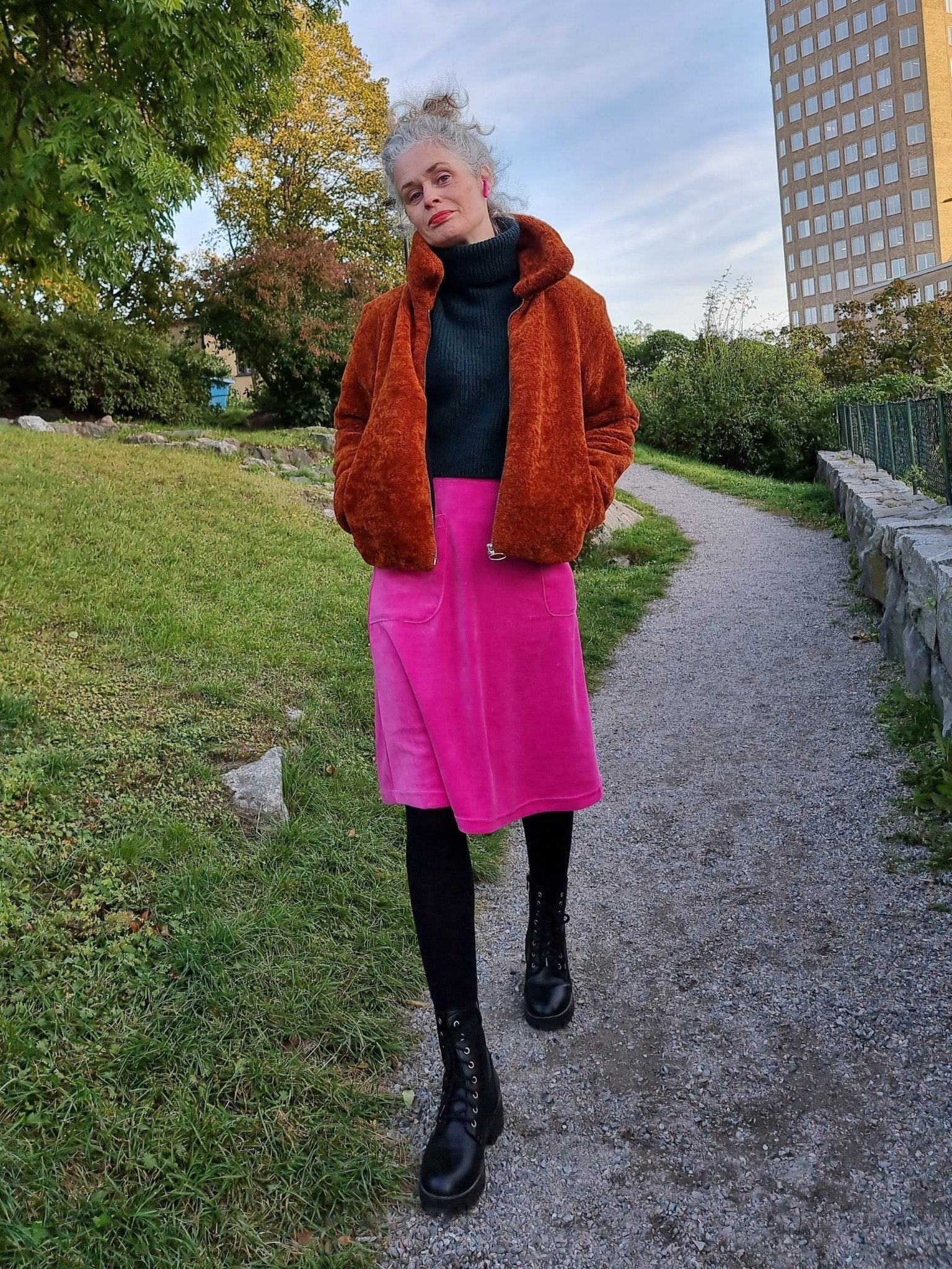 Velourkjol cerise | Rino Kjol i S från Rino Design Sthlm