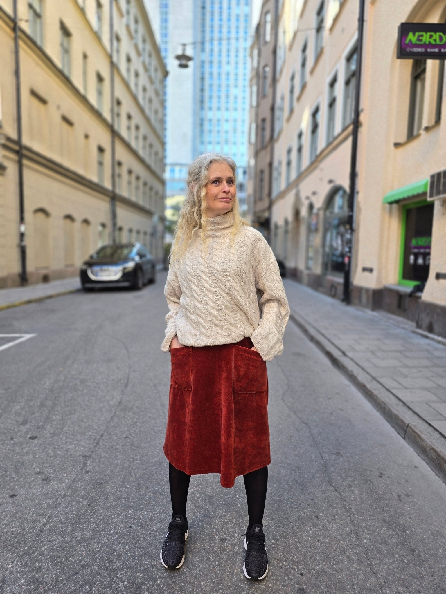 Velourkjol med fickor Rost - Rino Design Sthlm