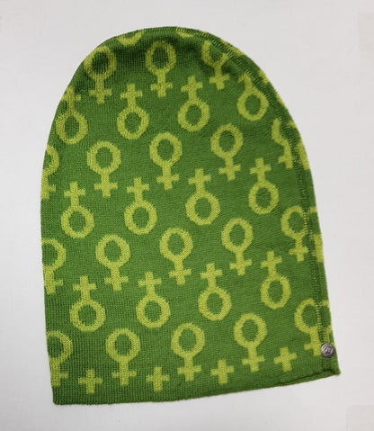Mössa Feminist grön - Rino Design Sthlm